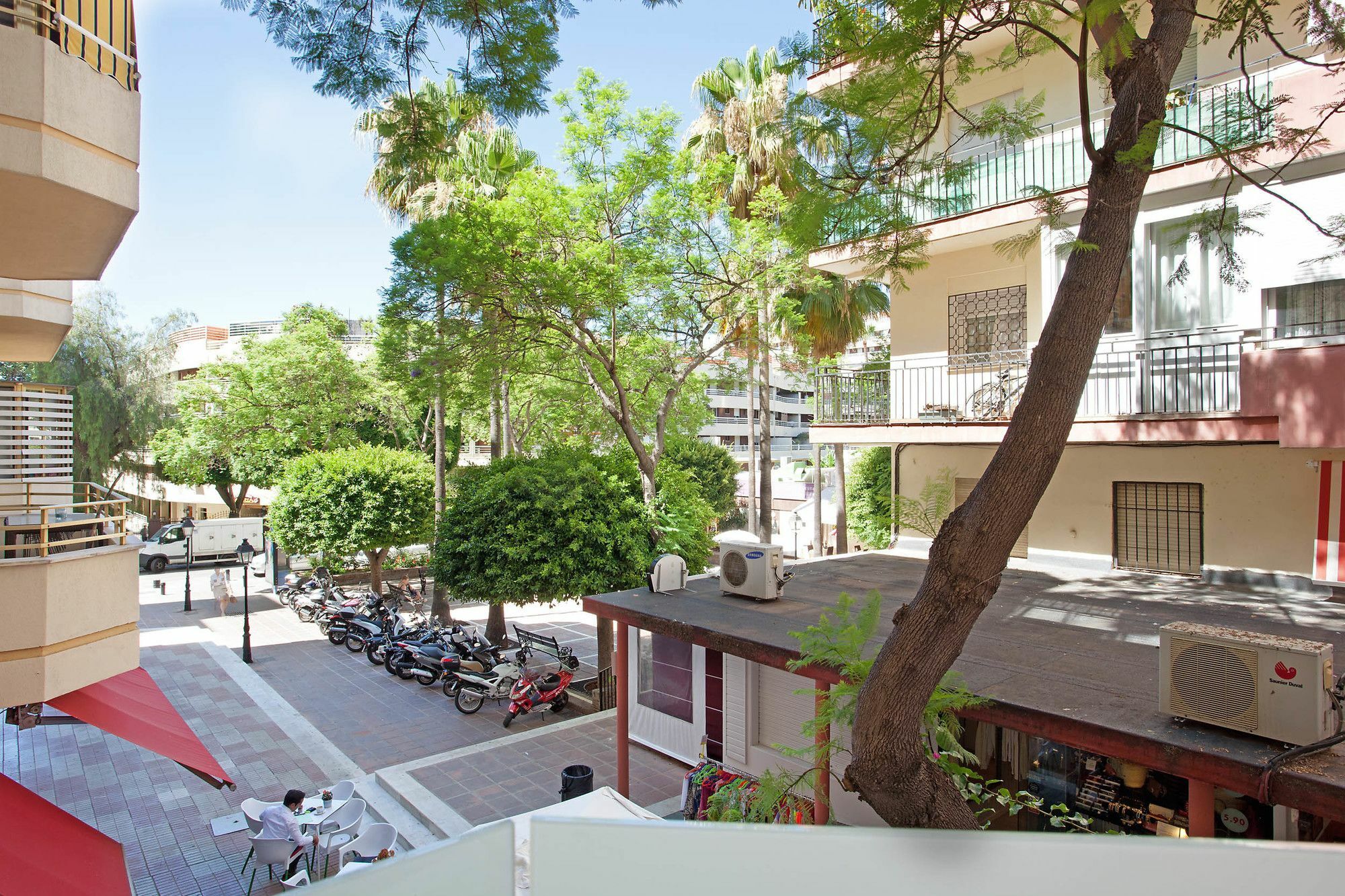 Azahara Marbella公寓 外观 照片